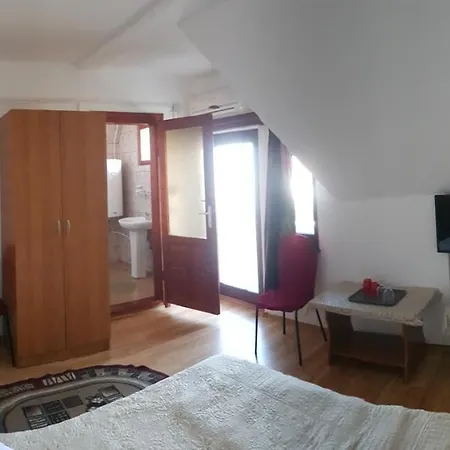 Pensión Casa Maxim
